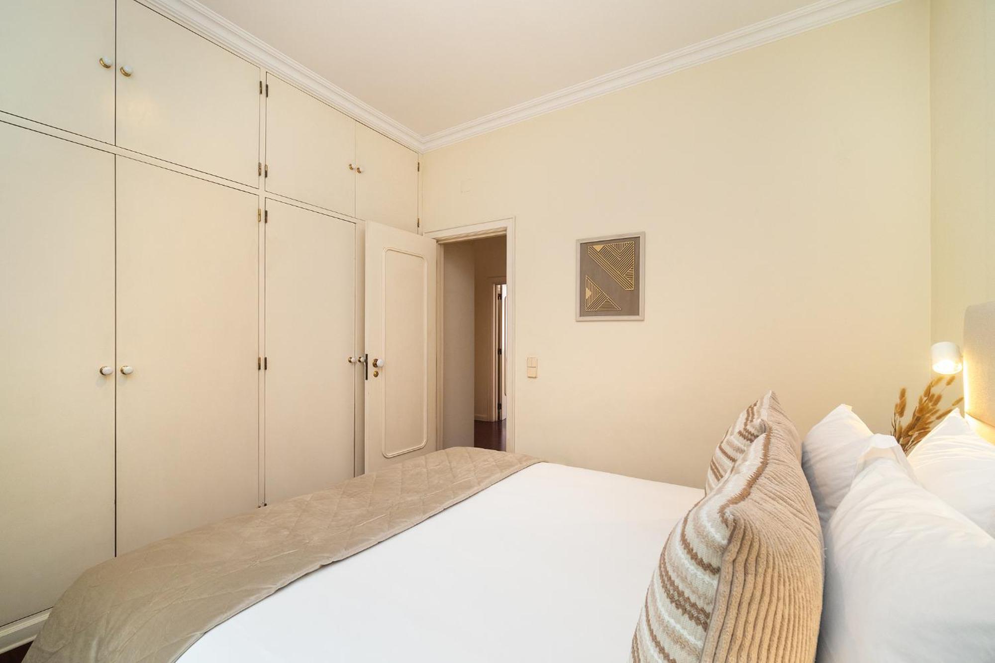 Whome Timeless Elegance In Chiado With Ac Apartment