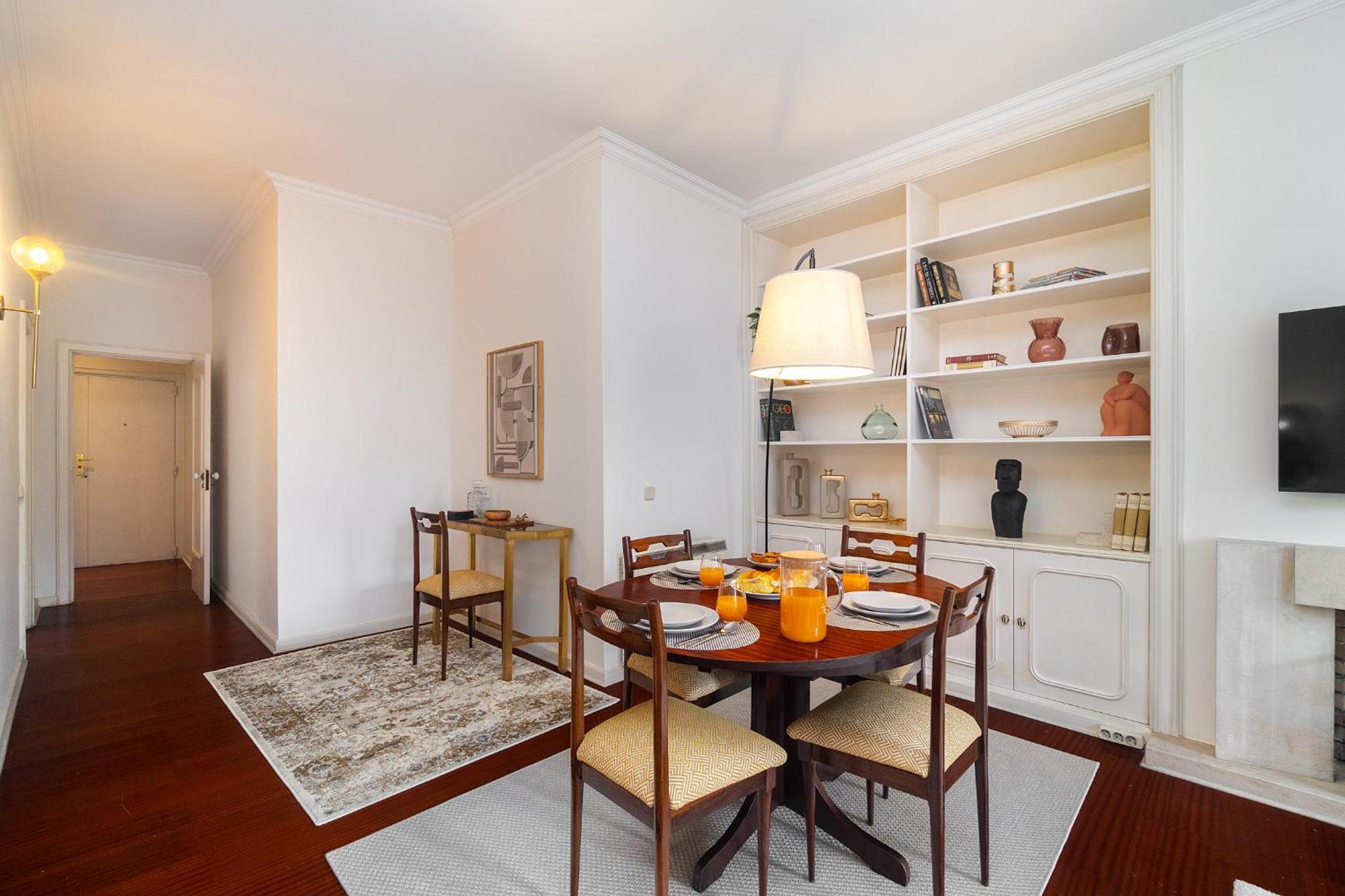 Whome Timeless Elegance In Chiado With Ac Apartment Lissabon